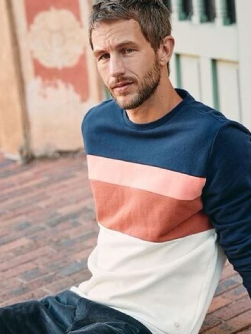 Marine Layer Jordan Sweatshirt in Black Iris Natural Size Large